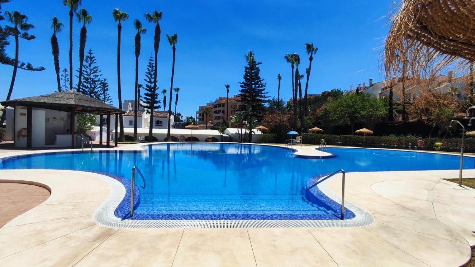 Benalgolf Lovely Apartment In Benalmadena With Sea Views, Excellent Wifi Connection, Private Backyard With Bbq Екстер'єр фото